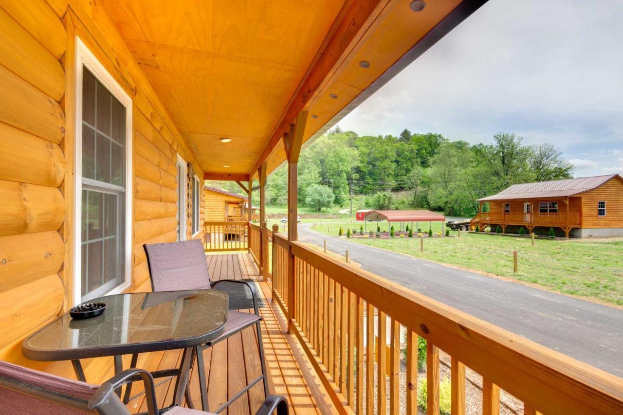 Bears Den Cabin With Porch About 5 Mi To Bryson City! Kültér fotó